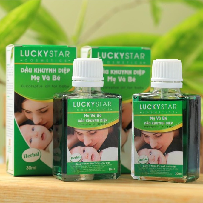 Dầu Khuynh Diệp Mẹ và Bé Lucky Star 30ml