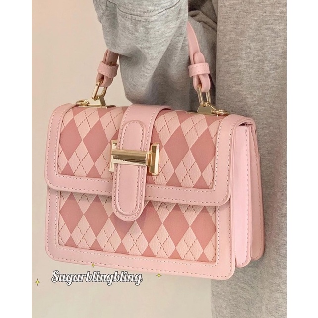 Túi hộp caro hồng đeo chéo, túi cầm tay trám hồng | Sugarblingbling