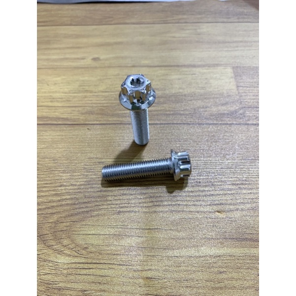 Ốc 10li40 gắn chân phuộc xe sirius jupiter taurus gắp xe tay ga