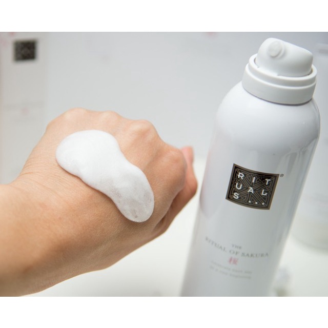 Sữa Tắm Tạo Bọt RITUALS Với Chiết Xuất Từ Thiên Nhiên Và Mùi Hương Dịu Nhẹ Giúp Da Luôn Căng Bóng, Mềm Mịn