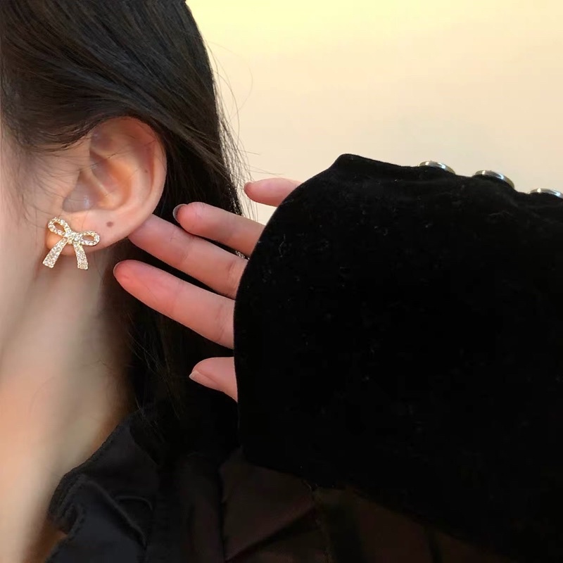 Bông tai bạc ý DaLiA jewelry hình thắt nơ bản to cá tính