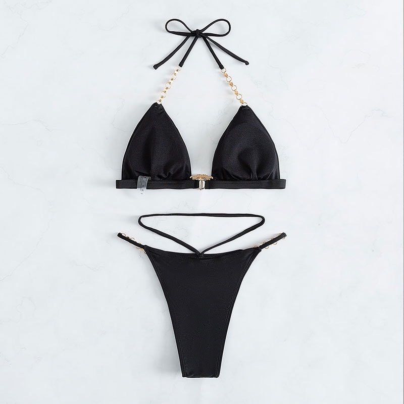 Bikini phối xích trái tim