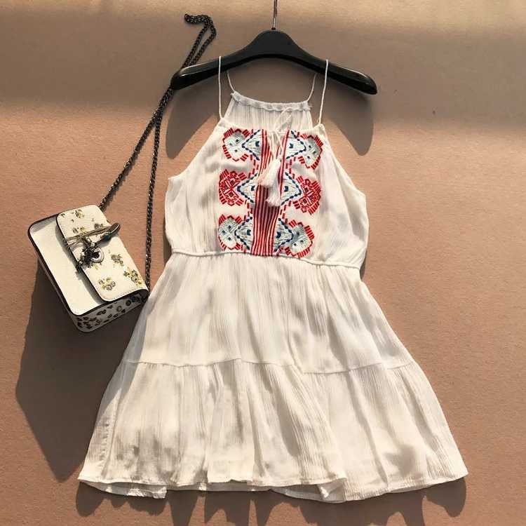 ĐẦM VINTAGE HOA THẾU ( PHÍA TRONG CÓ QUẦN ) | BigBuy360 - bigbuy360.vn