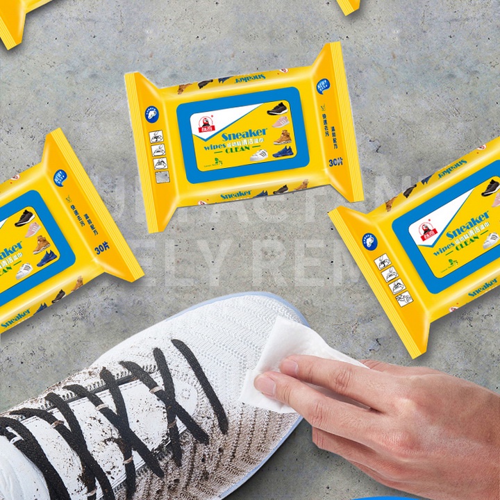 Hộp 30 Khăn Giấy Ướt Hàn Quốc Lau Giày Sneaker Wipes