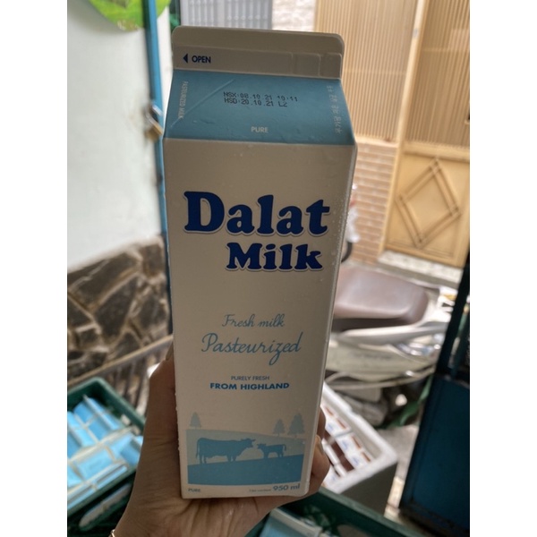 DALATMILK DALATMILKTHANH TRÙNG 950ML KHÔNG ĐƯỜNG