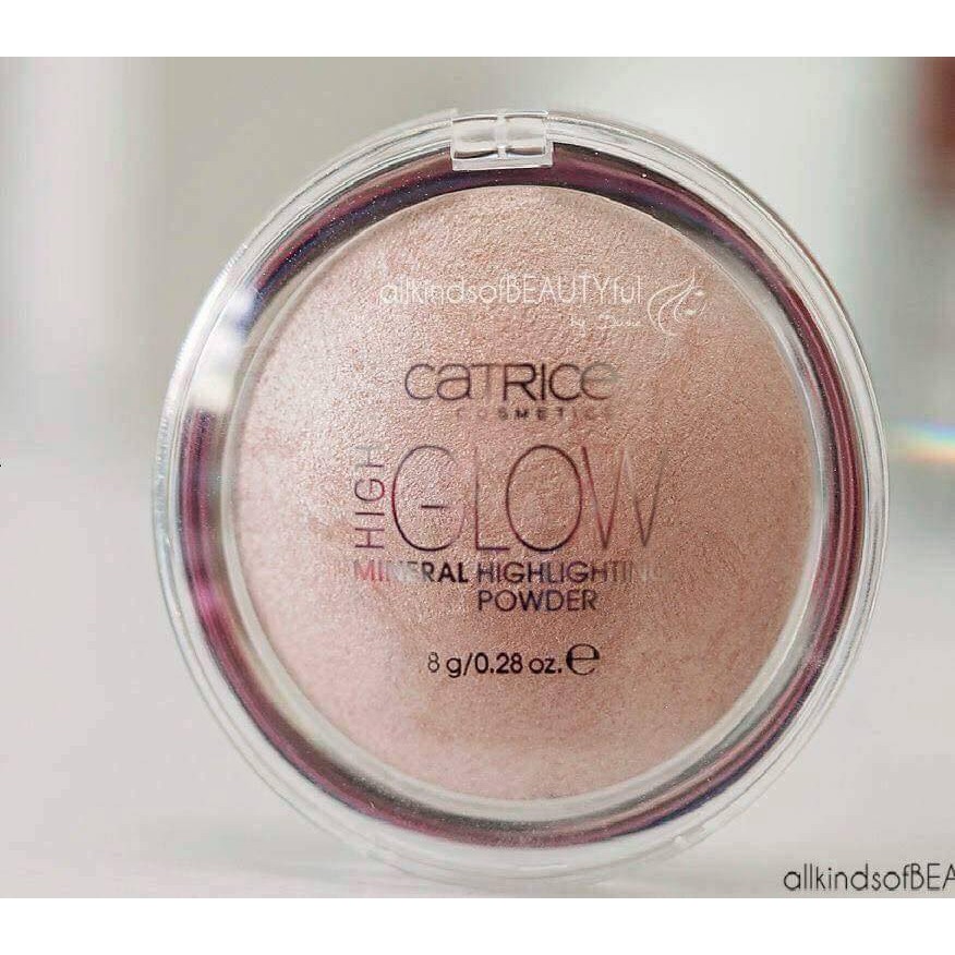 Phấn bắt sáng Catrice High Glow Mineral Highlighting Powder.  Giá 150k