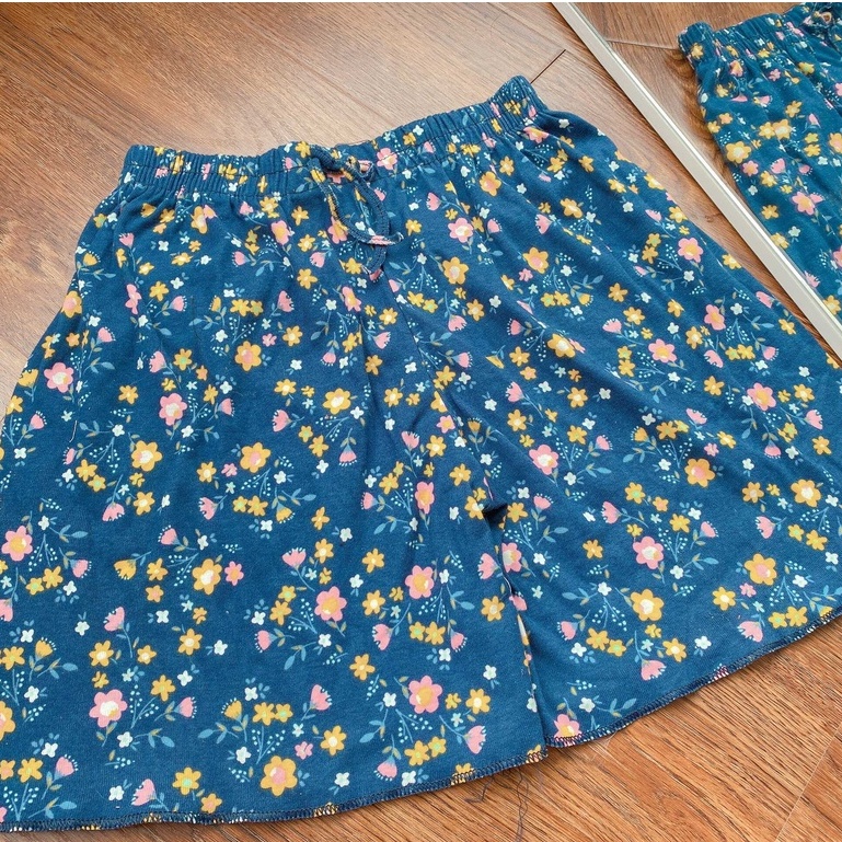 Quần short nữ mặc nhà Hello Kitty - Quần đùi thun nữ viền bèo, dáng ngắn mặc đi ngủ, ở nhà, nhiều màu ngộ nghĩnh | BigBuy360 - bigbuy360.vn