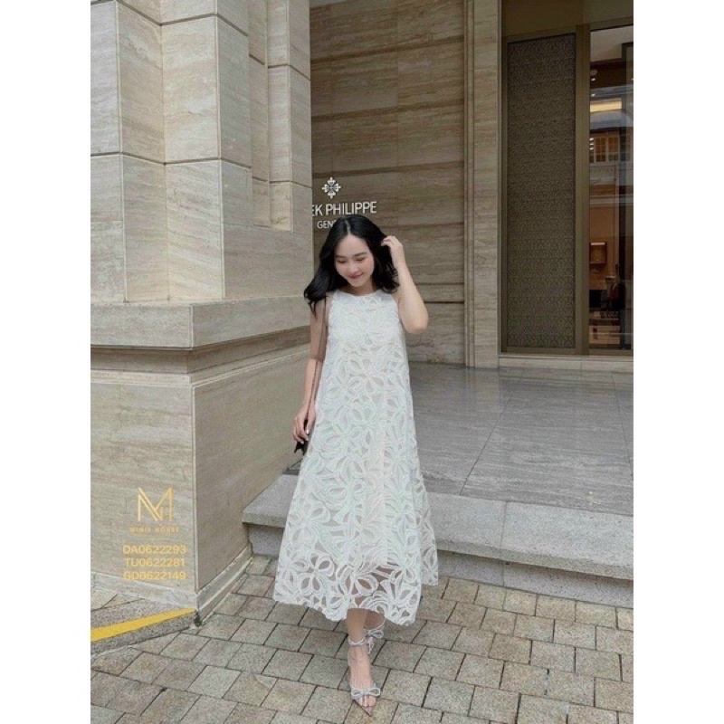 Váy maxi yếm ren
