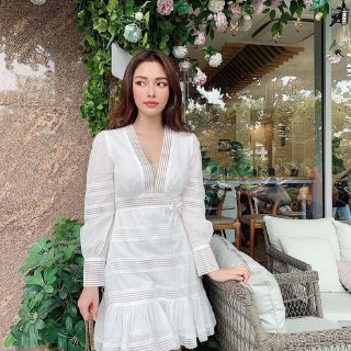 ĐẦM TRẮNG PHỐI REN ĐUÔI CÁ