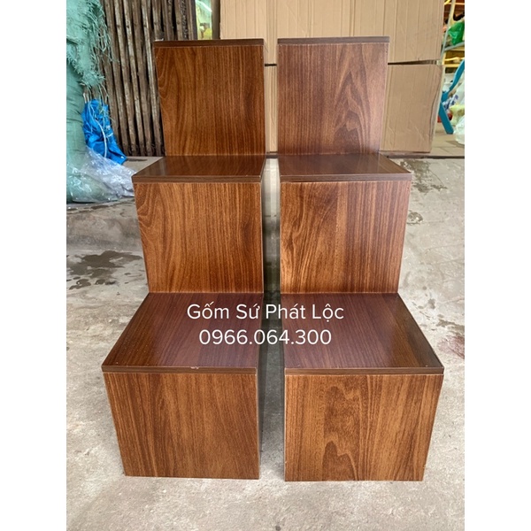 Bục tam cấp ban thần tài, kệ tam cấp dặt 2 bên ban thần tài
