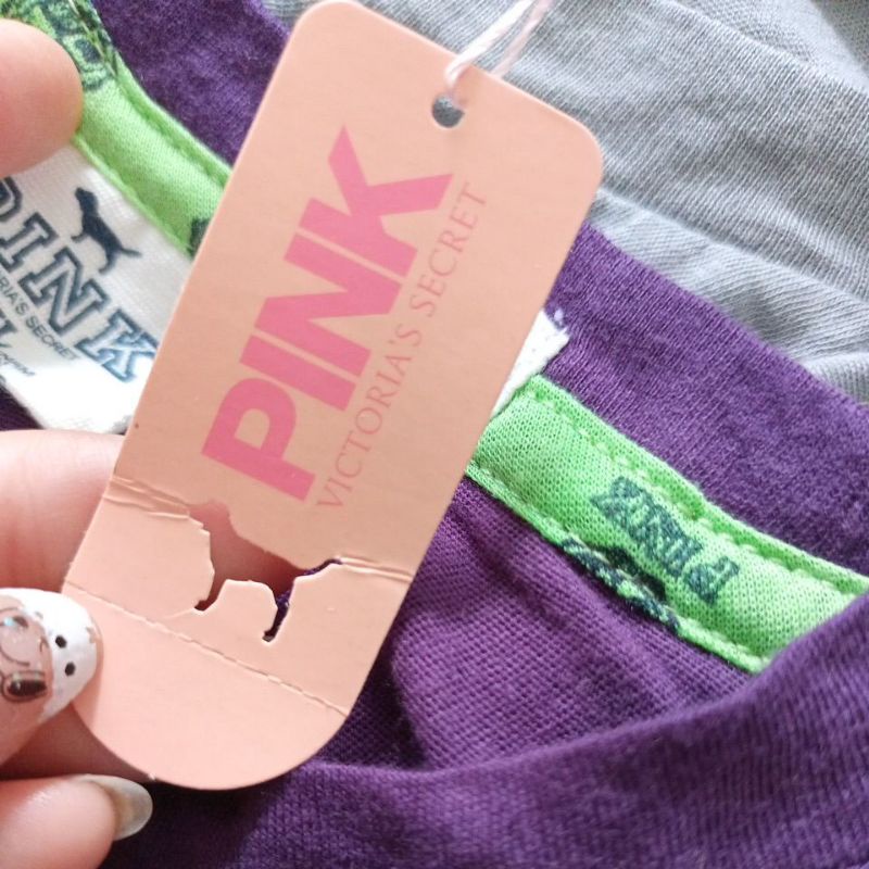 Áo dáng ôm pink..