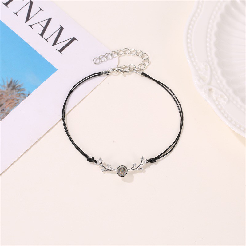 Vòng tay thiết kế đơn giản thời trang xinh xắn