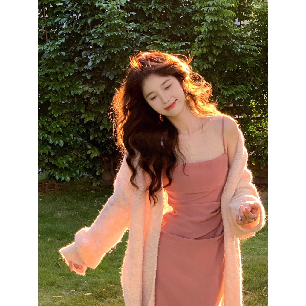 Set váy hai dây tôn dáng ôm body MORAn tiểu thư nhẹ nhàng + Áo len cardigan dáng dài