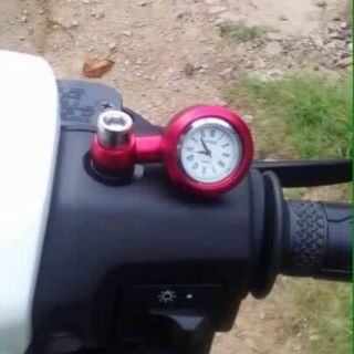 Đồng hồ chân kính xe máy rất đẹp