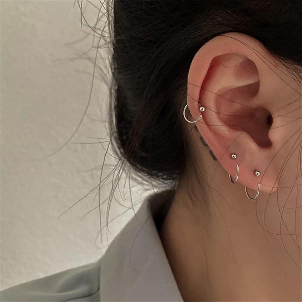 Đôi khuyên tai nữ hình tròn nhỏ xinh xắn thời trang