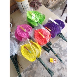 Lá hồng môn giả