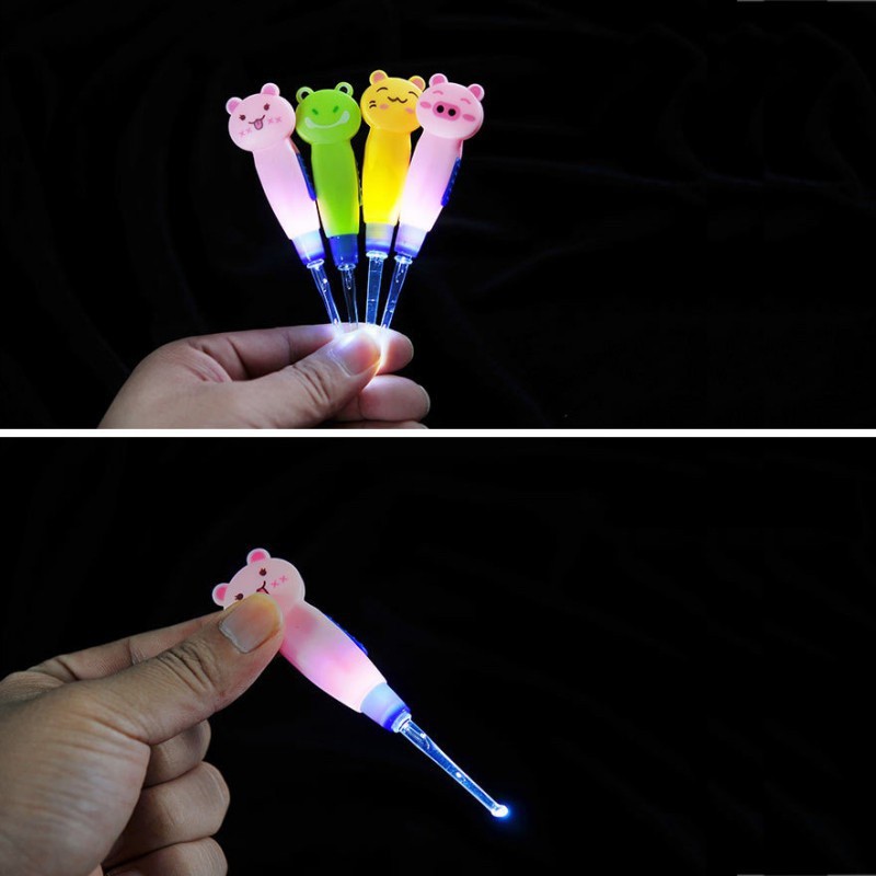 Dụng Cụ Lấy Ráy Tai Màu Sắc Ngẫu Nhiên