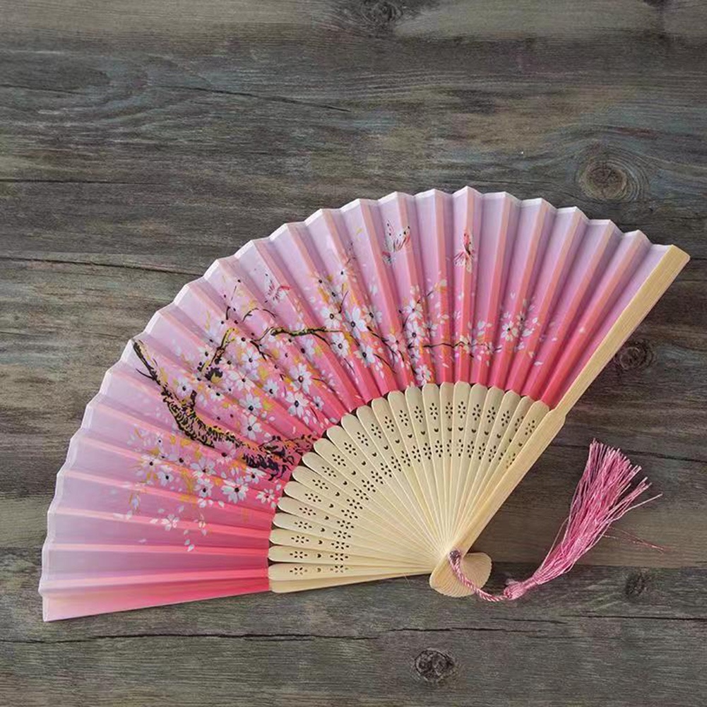 Quạt Xếp Màu Đen Phong Cách Trung Hoa Cổ Điển