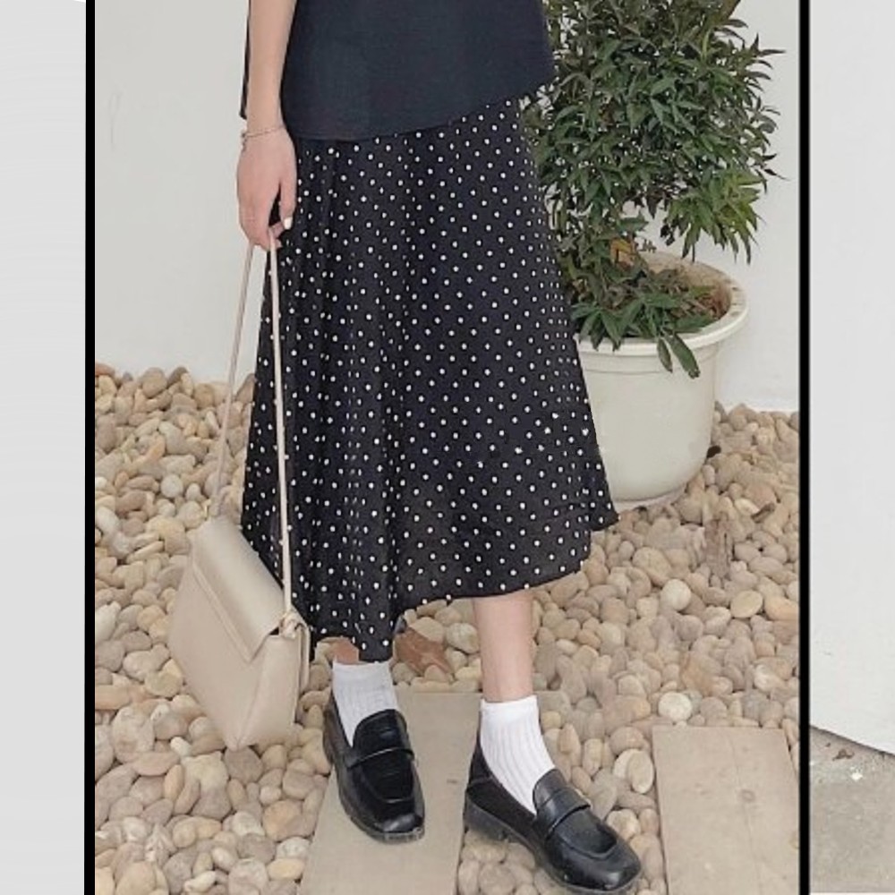 CHÂN VÁY DÀI DÁNG SUÔNG 2 LỚP – CHÂN VÁY XÒE CHẤM BI CHẤT VOAN NHẬT CV-CB