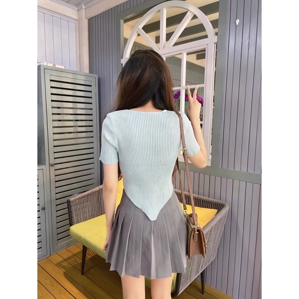 Áo thun ngắn tay đáy nhọn sang trọng