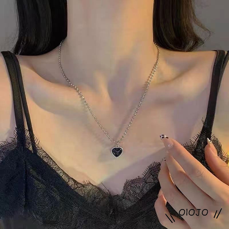Vòng Cổ Chuỗi Hạt Màu Đen Mặt Trái Tim Phong Cách Cổ Điển Phù Hợp Với Tất Cả Nữ Trang Nữ