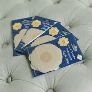 Miếng dán ngực hoa mai.mua 1 được 10 luôn