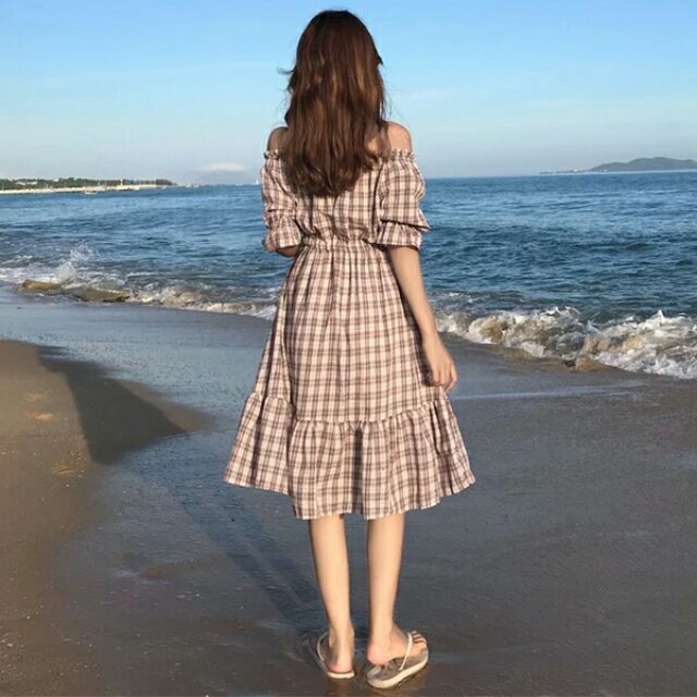 (Có sẵn) Váy trễ vai đuôi cá caro thắt eo xinh xắn | BigBuy360 - bigbuy360.vn