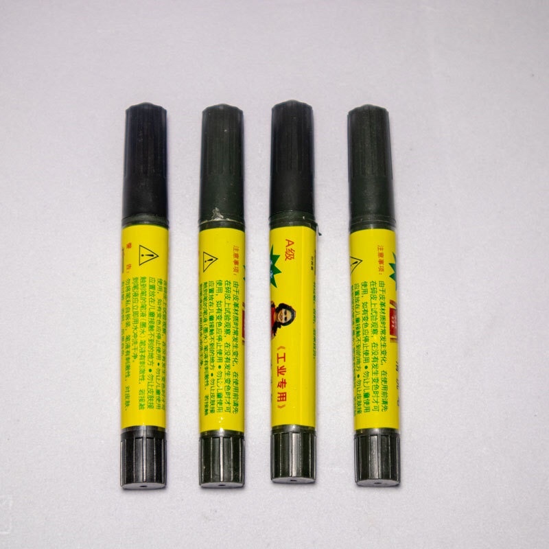 Bút tẩy mực viết bạc, viết nhũ trên da thuộc