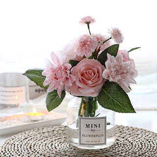 Bình hoa hồng lọ sứ xinh xắn