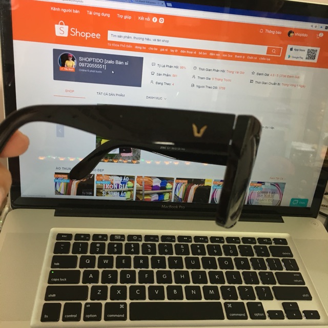 Kính V cực đẹp màu Đen sành điệu, cực kỳ phong cách NPP Shoptido | BigBuy360 - bigbuy360.vn