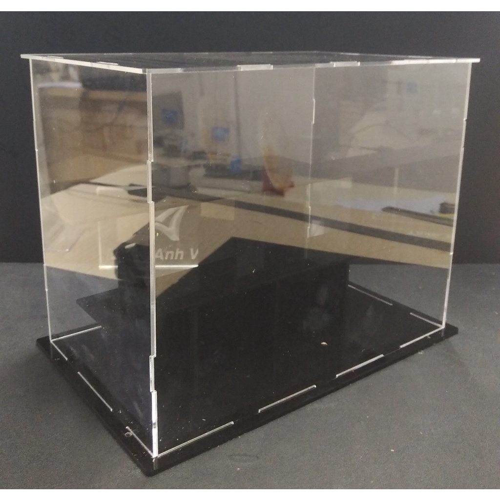 ❤Hộp mica trưng bày mỹ phẩm đế bậc thang 3 tầng