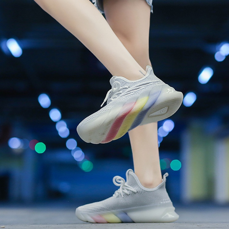 Giày sneaker IELGY mũi tròn dệt kim thoáng khí màu cầu vồng thời trang cho nữ