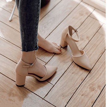 Giày cao gót hàng hiệu, mũi nhọn, gót vuông cao 6cm siêu tôn dáng mã LTC16
