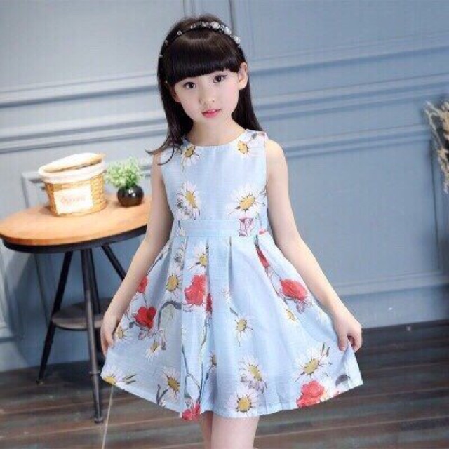 Đầm xoè bé gái