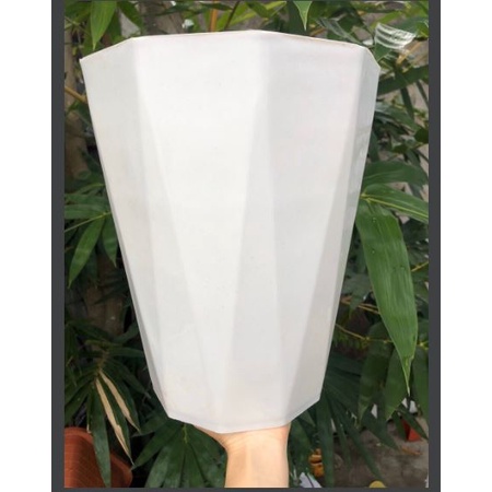 Chậu Nhựa Kim Cương Trắng Size Lớn 30 x 40cm Trồng Cây Và Hoa Kiểng (CKC-312-0TRA)