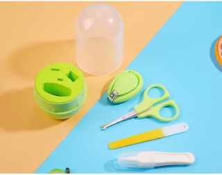 Bộ bấm móng tay 4 chi tiết cho bé