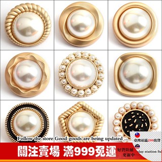 Áo Khoác Len Phối Nút Ngọc Trai Xinh Xắn Dễ Phối Đồ