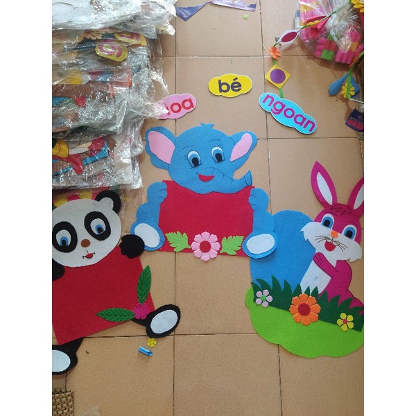 Bảng bé ngoan, hoa , cờ cắm bảng bé ngoan