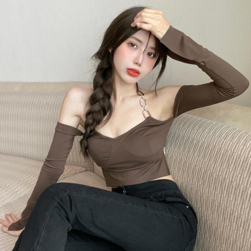 Áo Croptop Tay Dài Trễ Vai Thiết Kế Hở Lưng Quyến Rũ