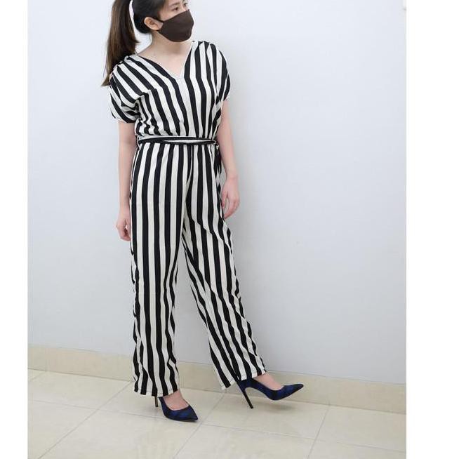 Bộ Jumpsuit Công Sở Thoải Mái Cho Nữ Đen