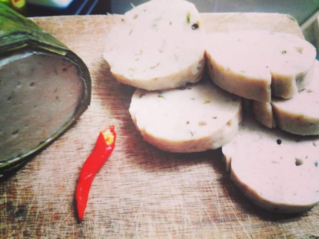 2 ĐÒN CHẢ LỤA ỚT XIÊM XANH NHA TRANG | BigBuy360 - bigbuy360.vn