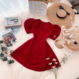 ĐẦM ĐỎ TAY PHỒNG CỔ U