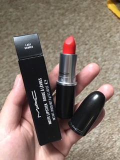 Son MAC Chili , Ruby woo, Lady danger , Dangerous authentic matte