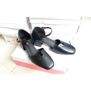 Giày búp bê quai cài size 36
