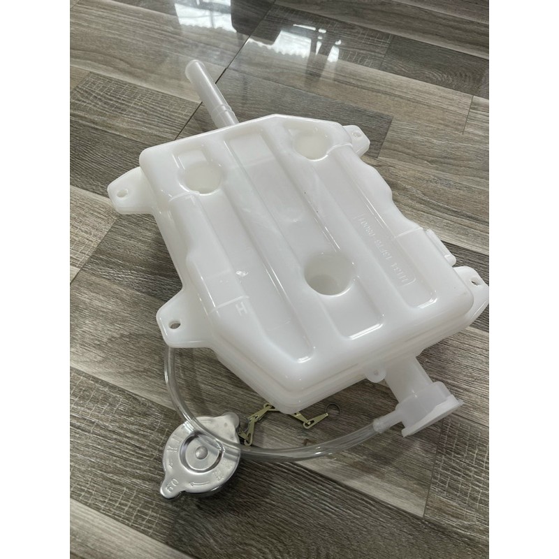 Sản phẩm gia đình làm: combo 6 Bình nước phụ 151 vỏ giấy dày