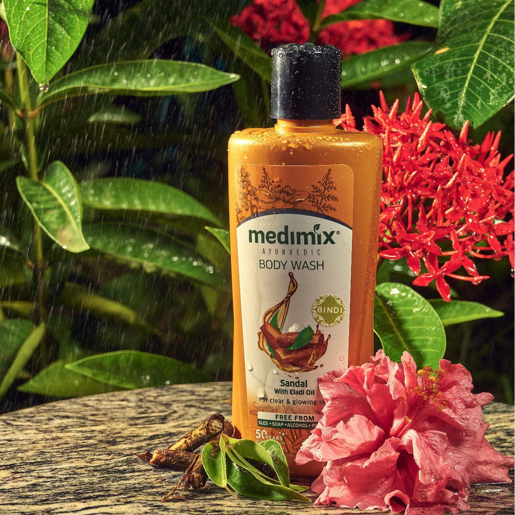 Sữa tắm Medimix Turmeric (tinh dầu Nghệ & Argan)