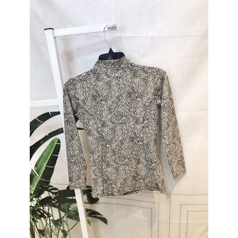 Áo tập/áo bơi có mút ngực hoạ tiết da báo | BigBuy360 - bigbuy360.vn