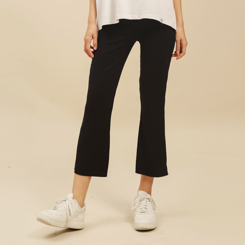 GingerBear - Quần Lửng Ống Loe - Pepper Flare Pants ( Có Ảnh Chụp Tại Cửa Hàng )