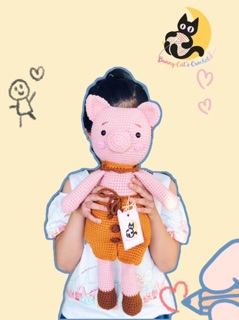 Bé heo handmade chân dài bằng len