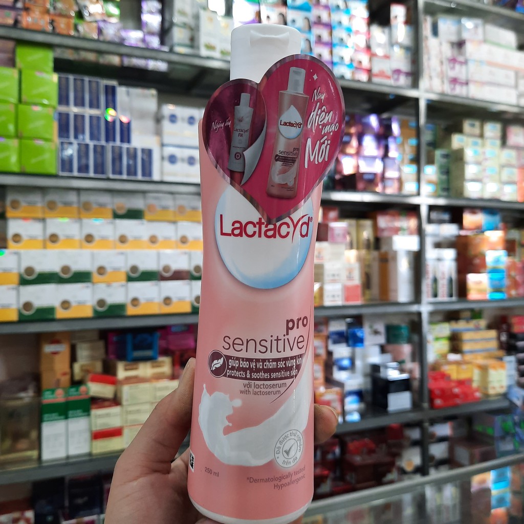 Dung dịch vệ sinh Lactacyd FH cân bằng pH 250ml